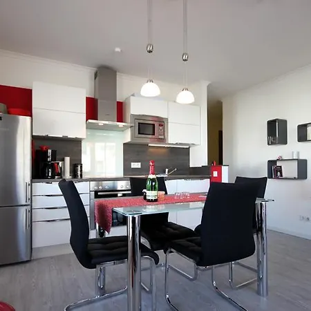 Strandvogt Apartment *