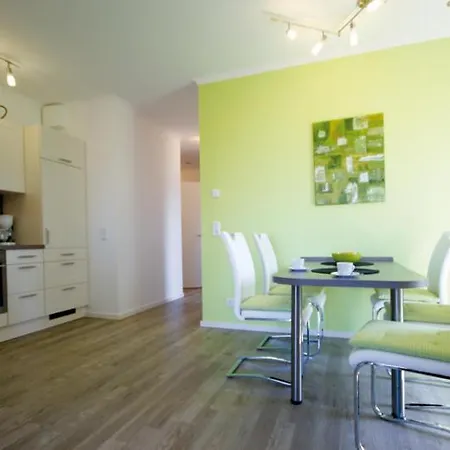 Strandvogt Apartment *