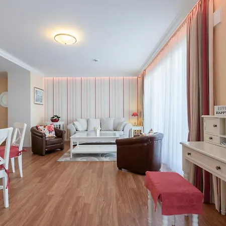 Strandvogt Apartment *
